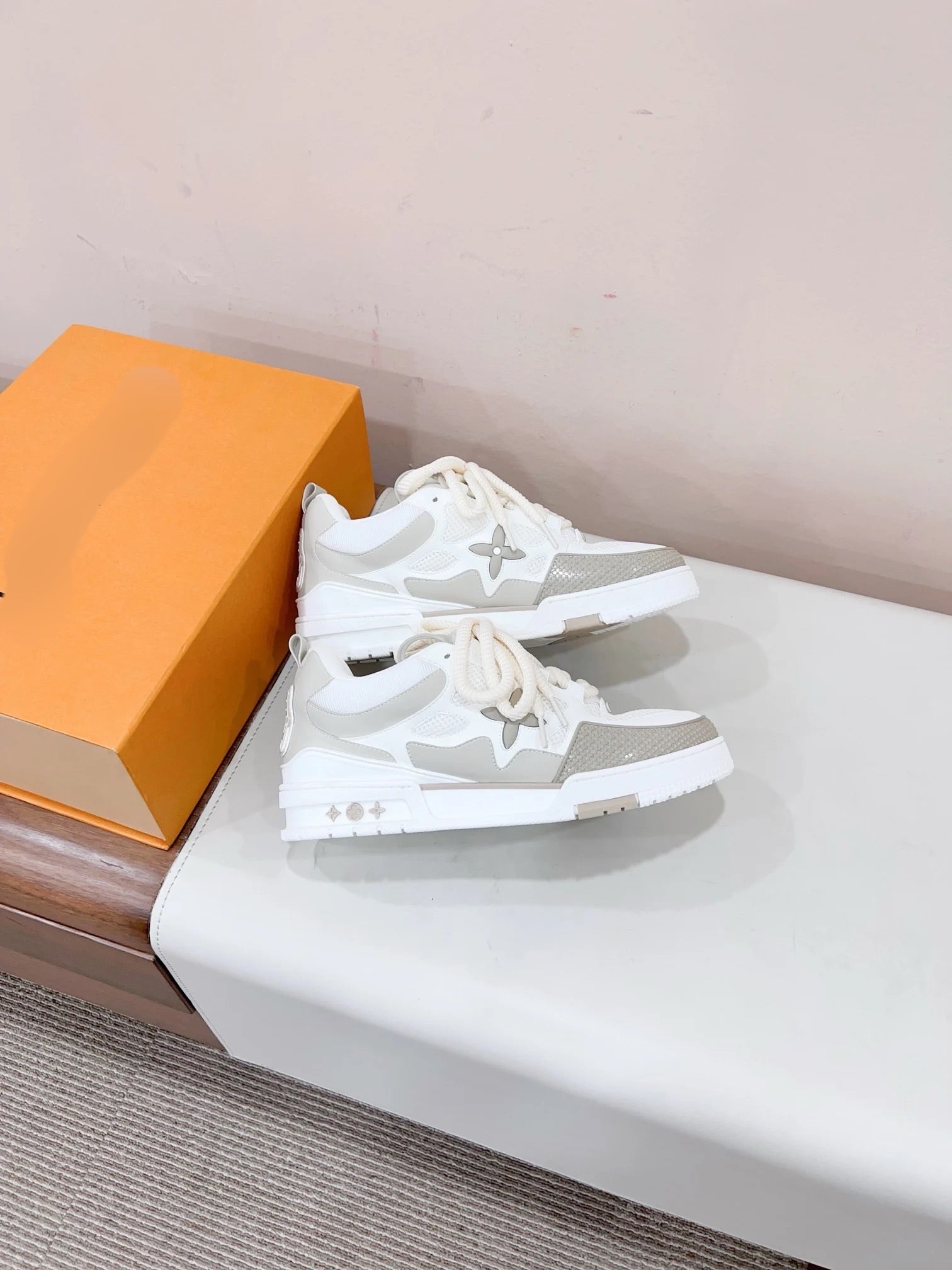 Skate Sneakers