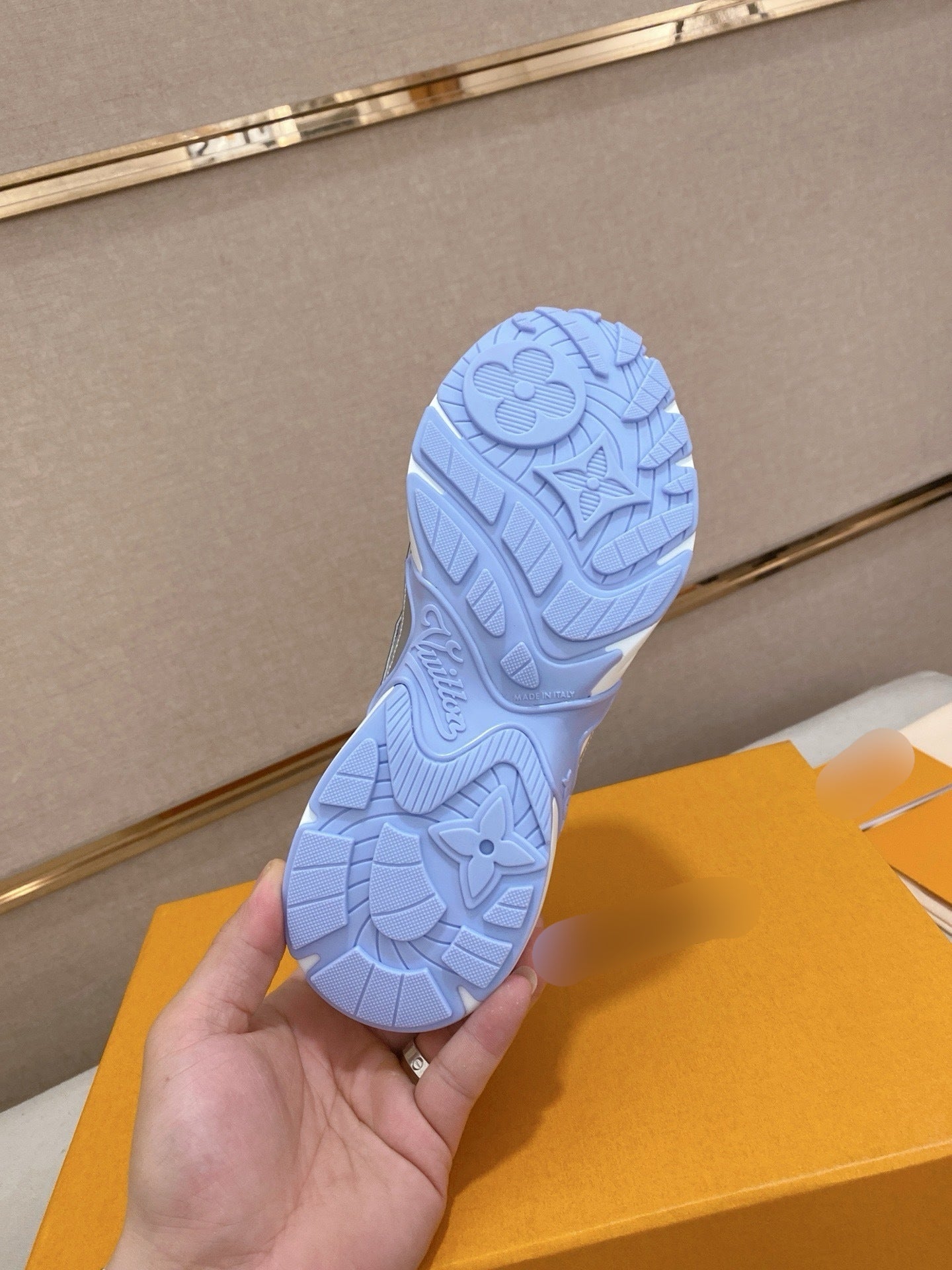 Olympia Sneakers