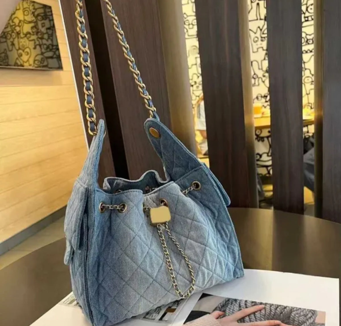 Hobo 22 Drawstring