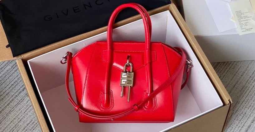 Antigona Padlock Bag