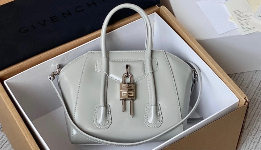 Antigona Padlock Bag