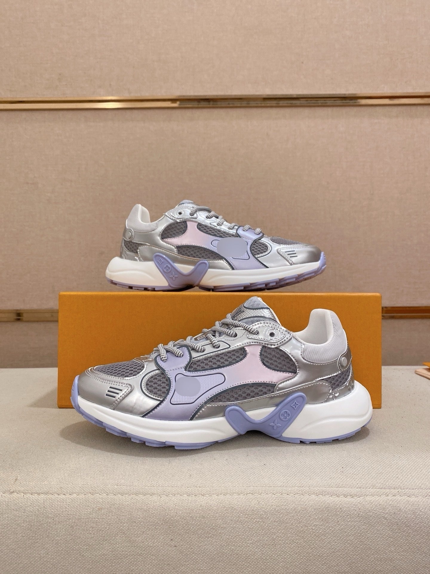 Olympia Sneakers