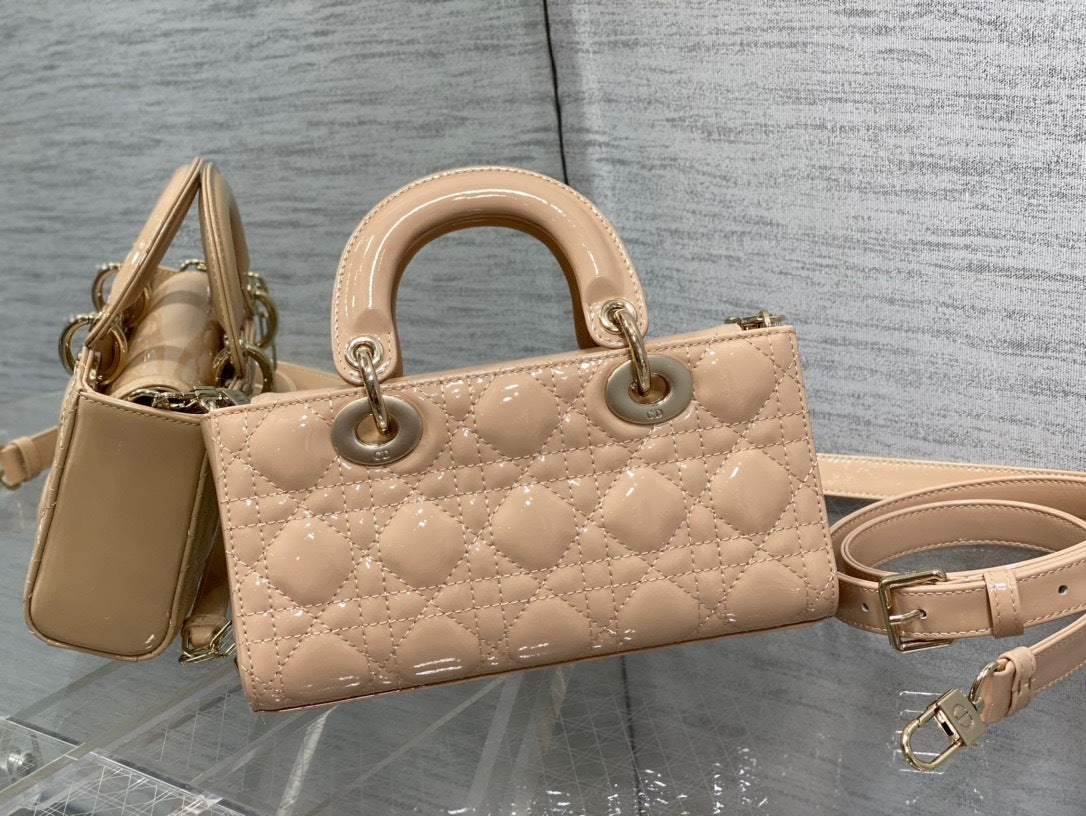 D-Joy Patent Bag
