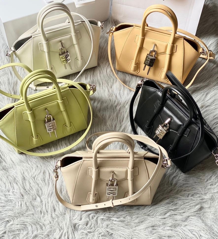 Antigona Padlock Bag