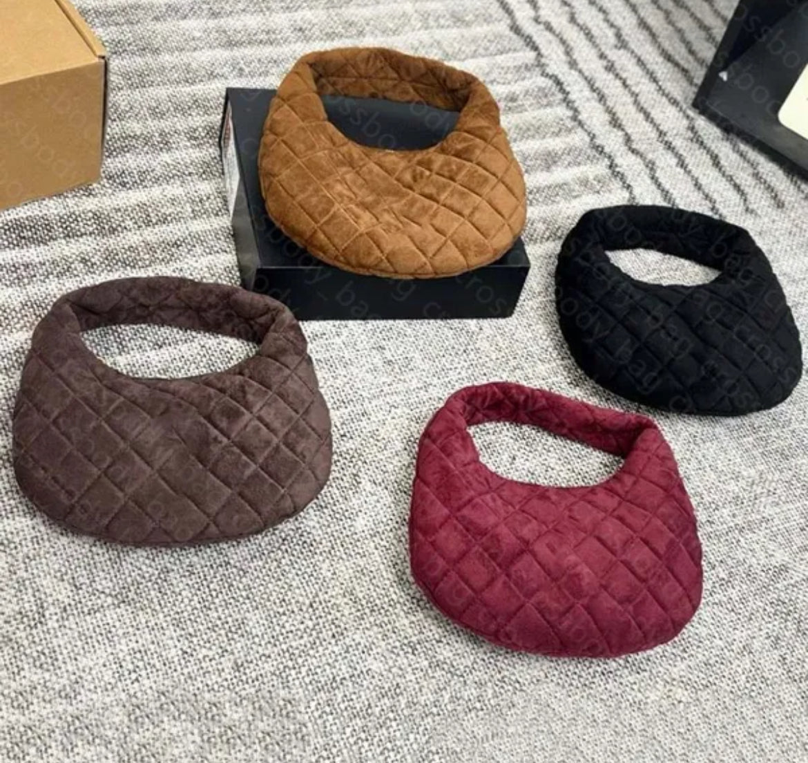 ¥$L Hoop Bag
